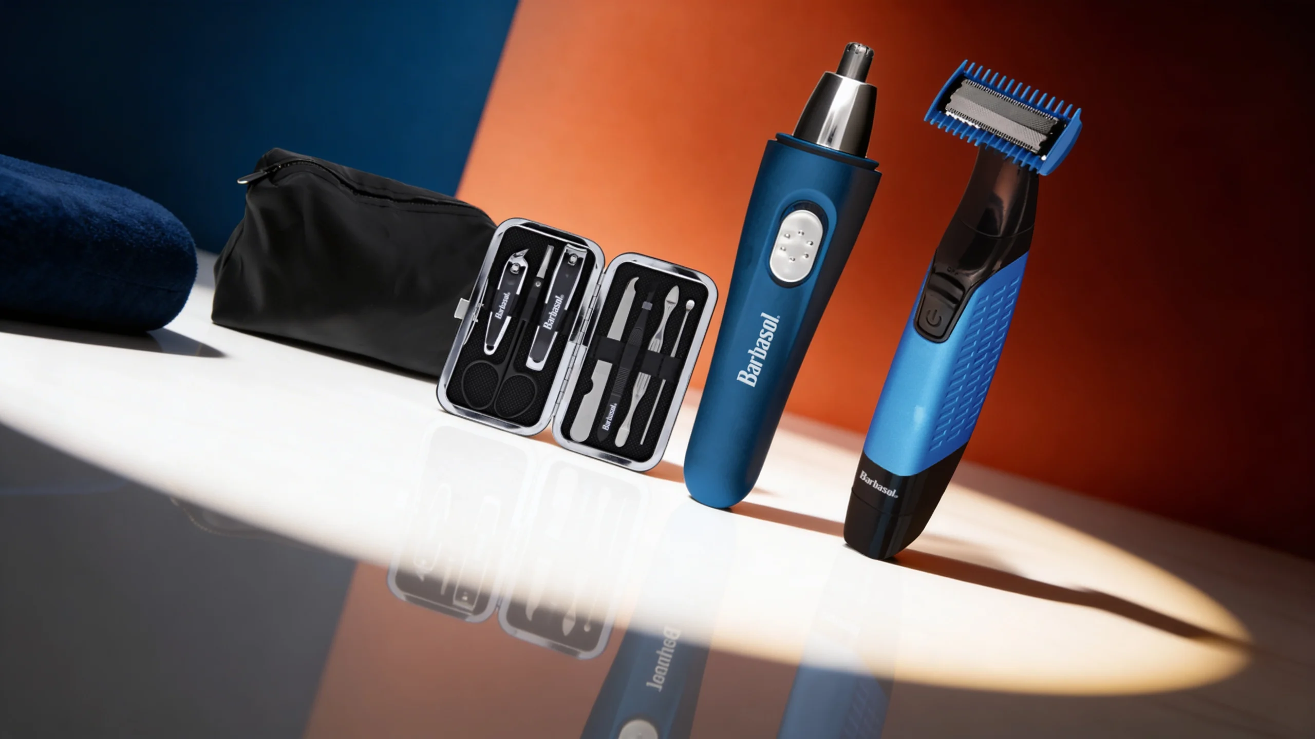 Barbasol Men's 16-Piece Grooming Kit – Full Body Hair Trimmer, Ear & Nose Detailer, Stainless Steel Nail Clipper Set & Bonus Travel Bag - Slide 3