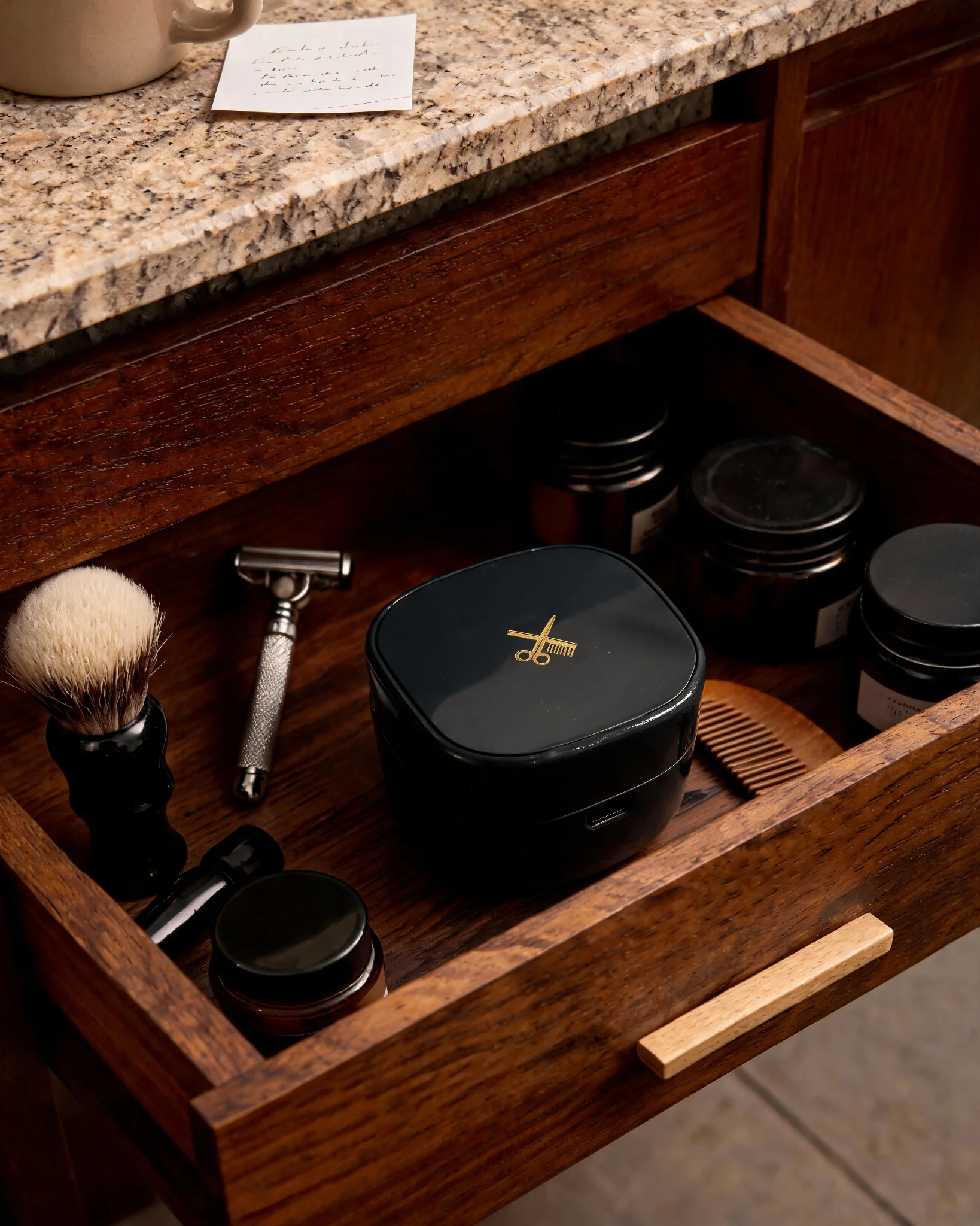 CUTTING EDGE BEARDMATE VAC RECHARGEABLE COUNTERTOP VACUUM hero video