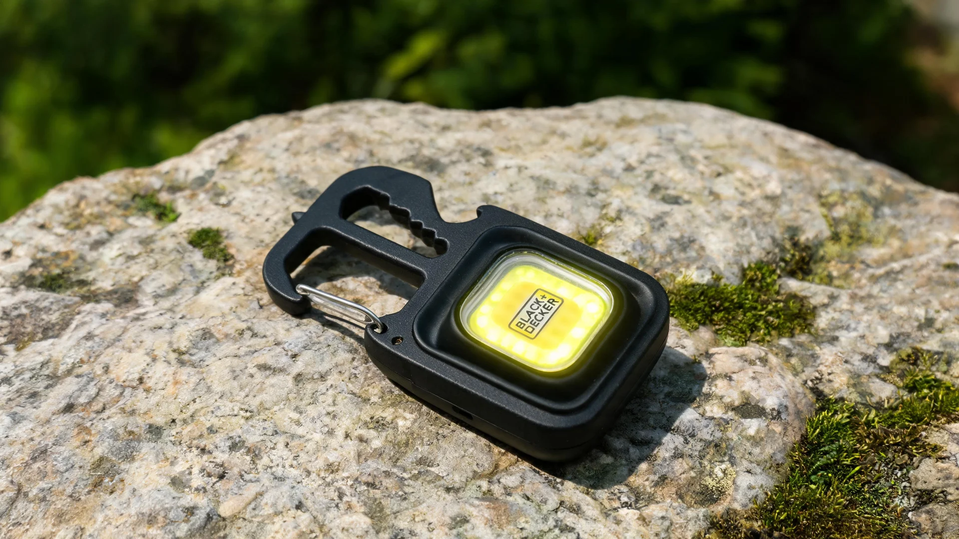 Magnetic Multi-Tool 500 Lumen COB Clip-on Utility Light, Screwdriver, Bottle opener, Wrench and Window Breaker - Scene 8