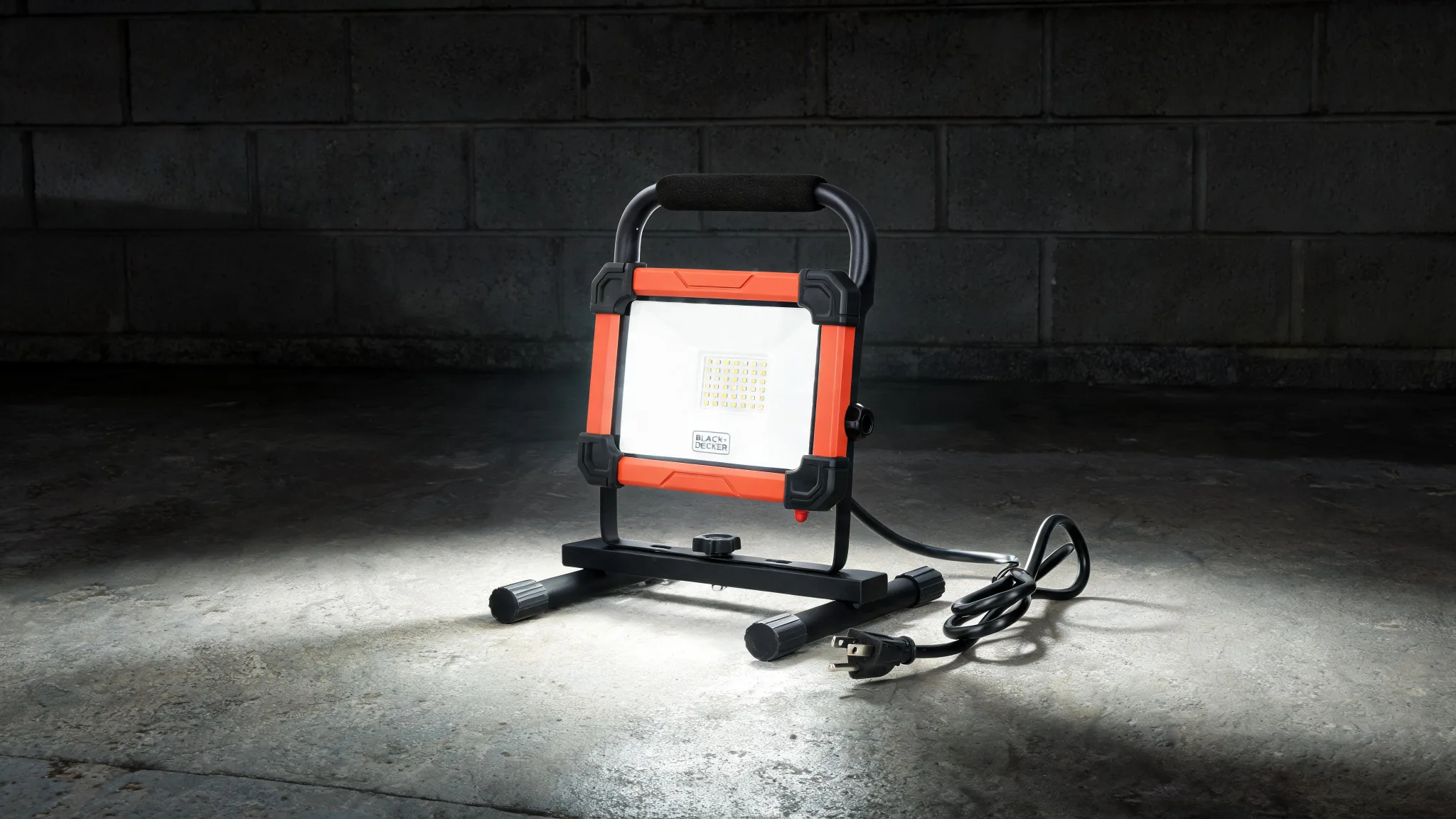 Black+Decker 3,000 Lumens AC Plug-in LED Panel Work Light with H-Stand Base