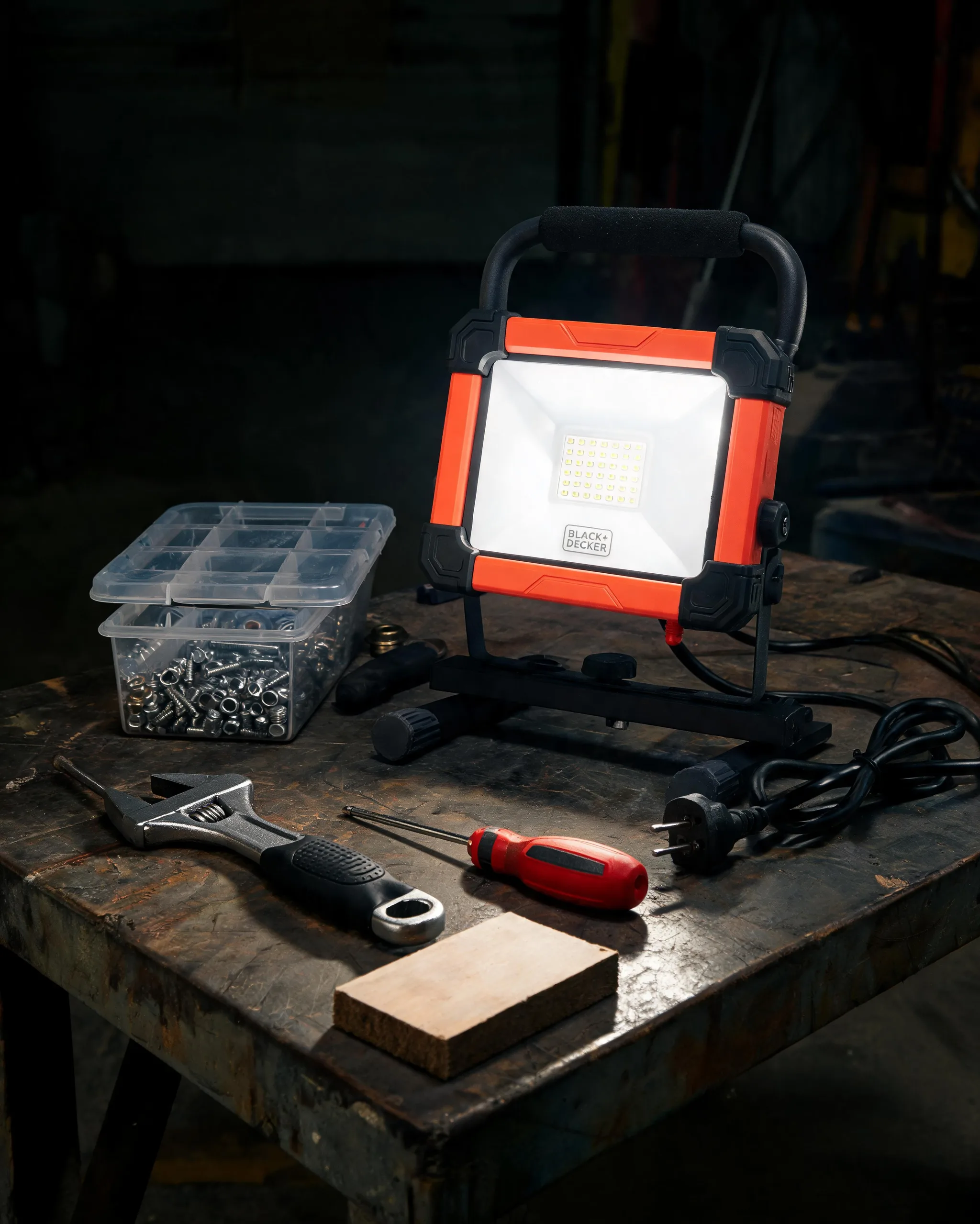 3,000 Lumens AC Plug-in LED Panel Work Light with H-Stand Base - Scene 7
