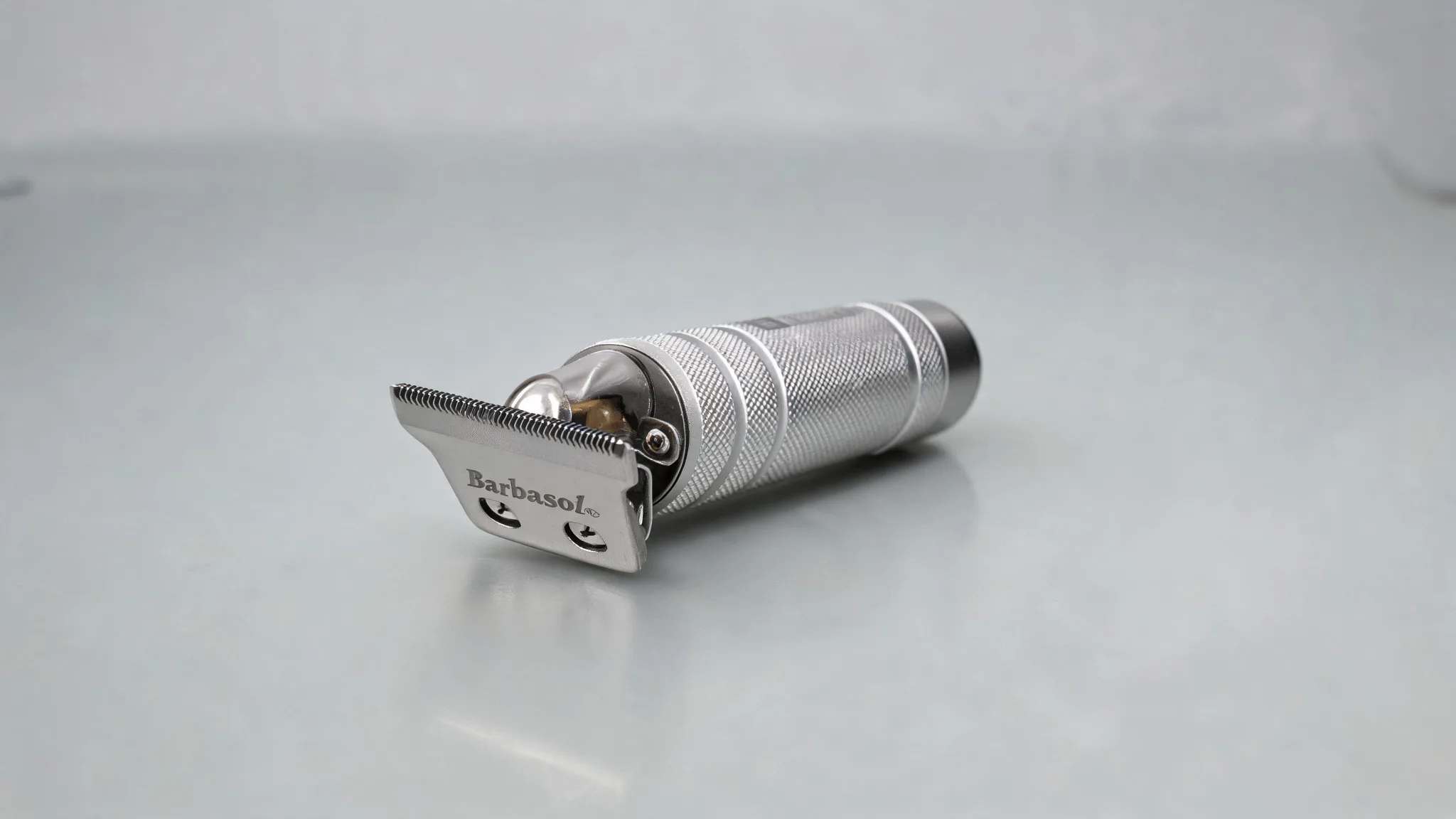 T-BLADE TRIMMER hero video