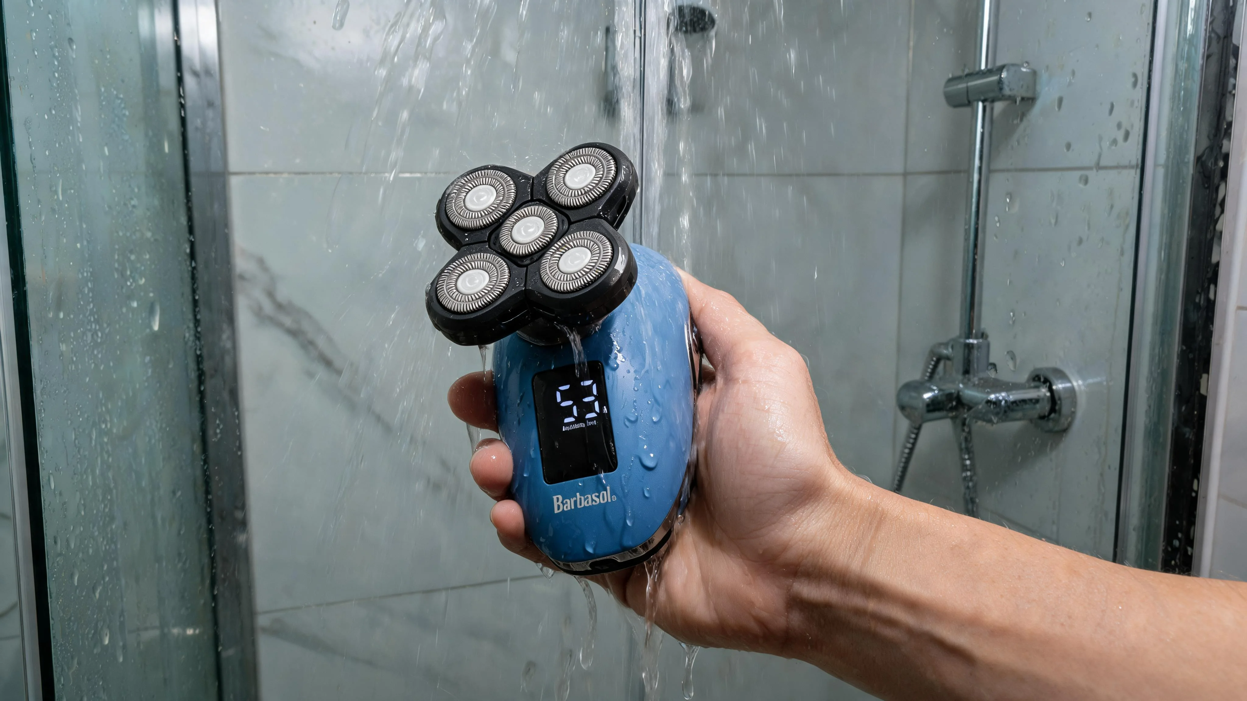 Rechargeable Wet and Dry Rotary Head Shaver with Stainless Steel Blades - Scene 4