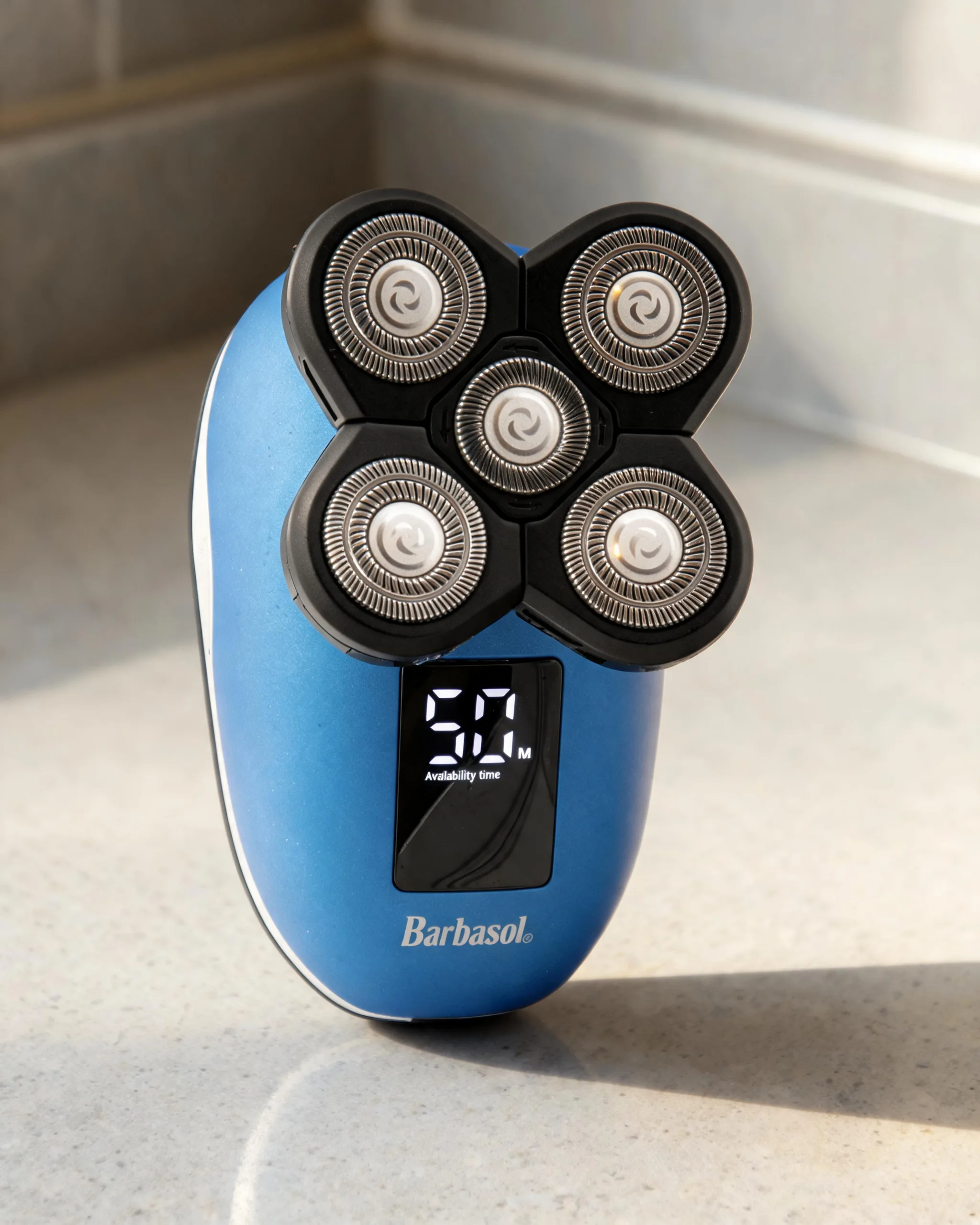 Rechargeable Wet and Dry Rotary Head Shaver with Stainless Steel Blades - Scene 6