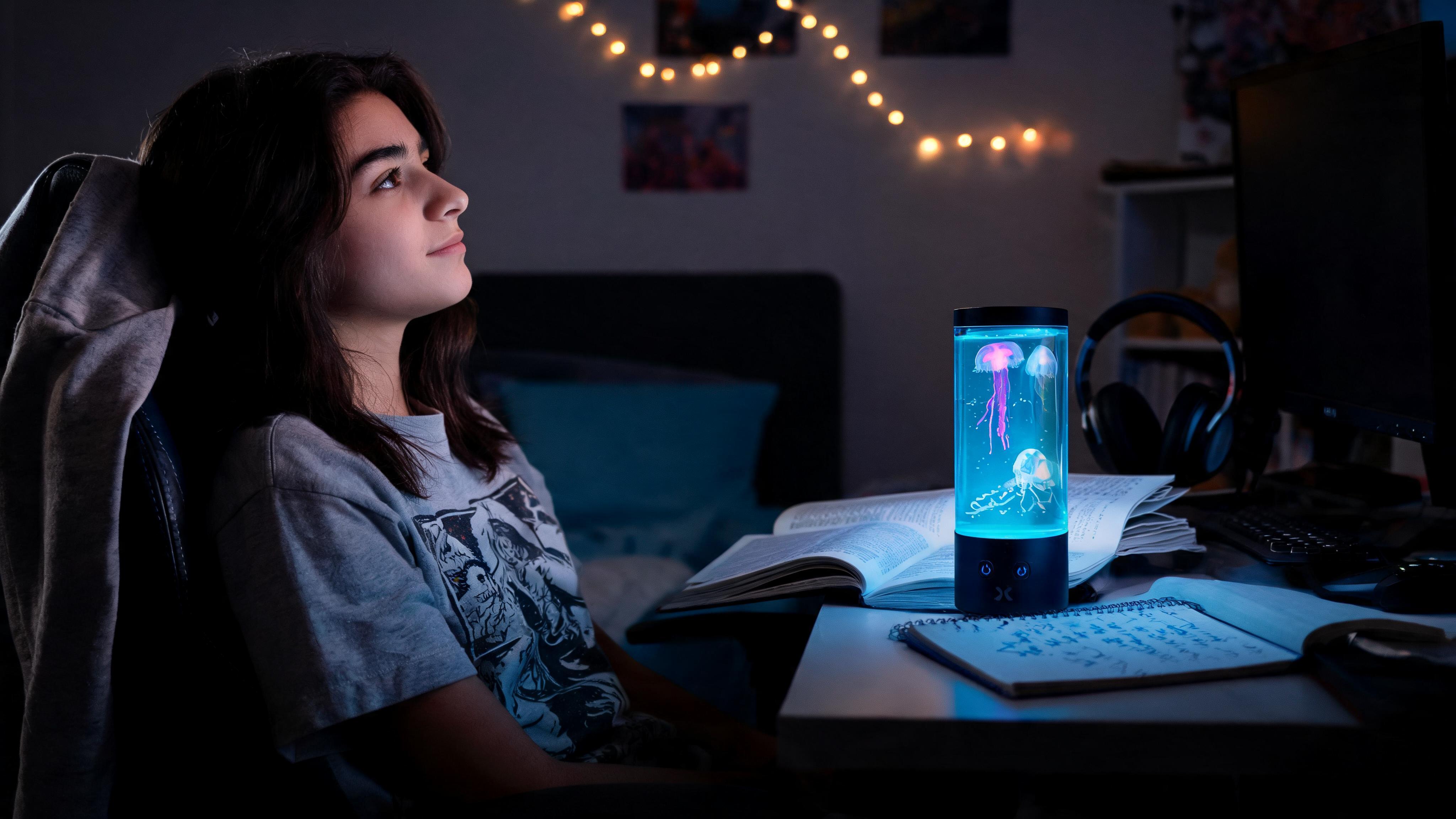 Jellyfish Mood Lamp, Color-Changing LED Aquarium Night Light with Moving Jellyfish, Ambient Desktop Light for Home, Office & Gaming Setup - Scene 2
